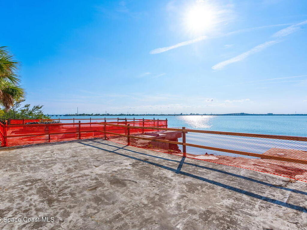 11680 Point Drive, Merritt Island, FL 32952