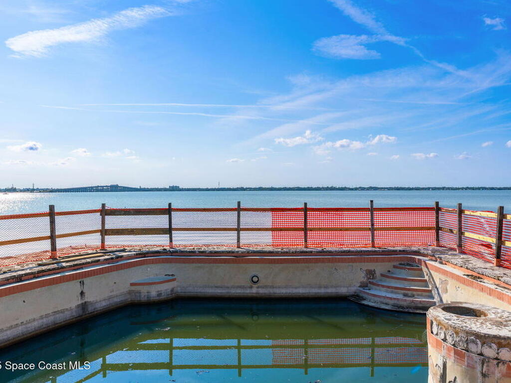 11680 Point Drive, Merritt Island, FL 32952