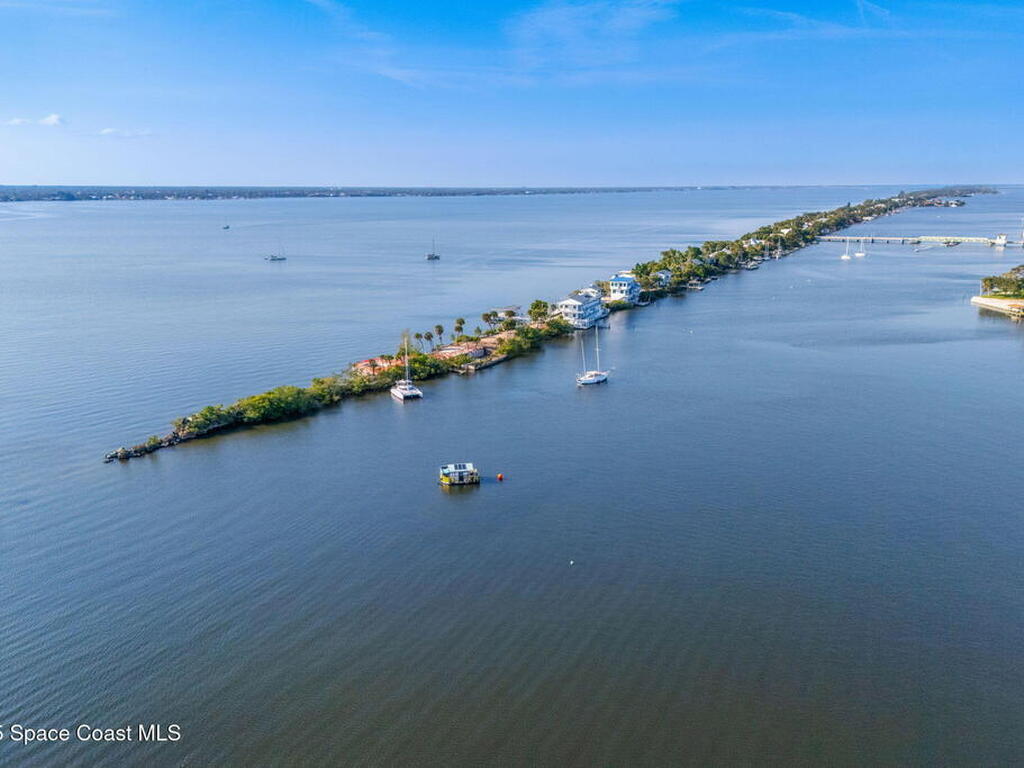 11680 Point Drive, Merritt Island, FL 32952