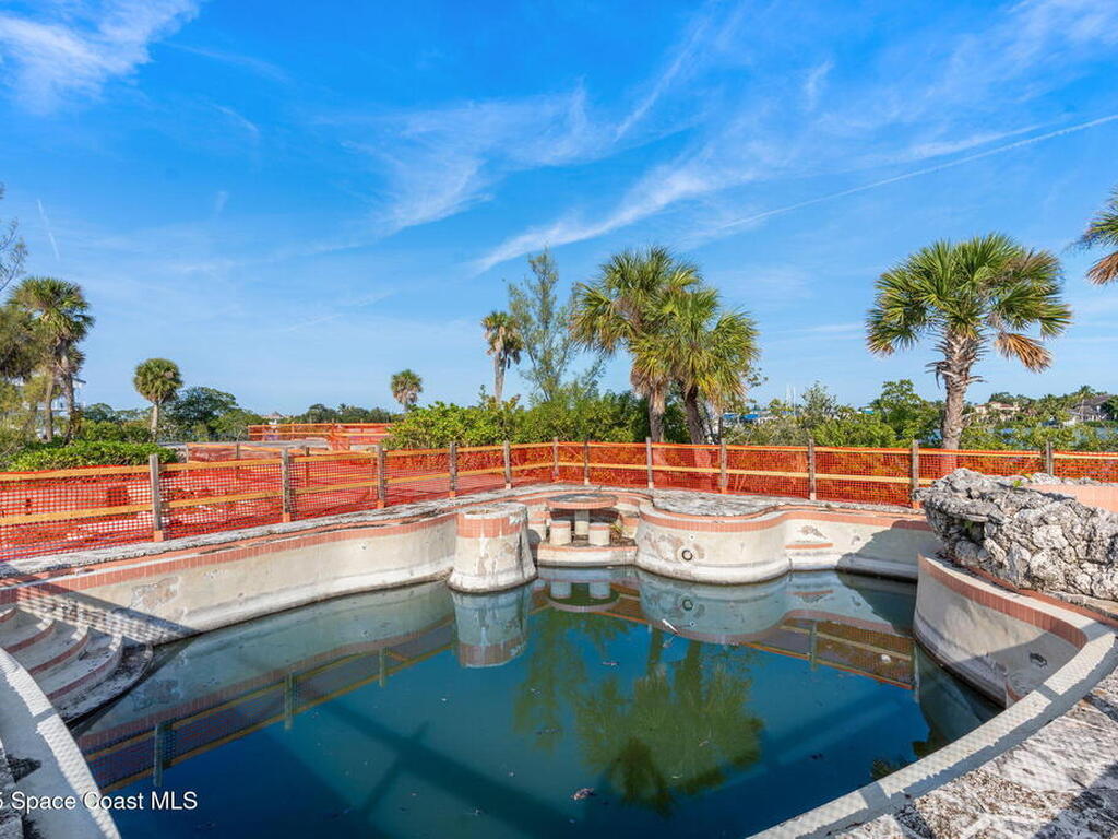 11680 Point Drive, Merritt Island, FL 32952