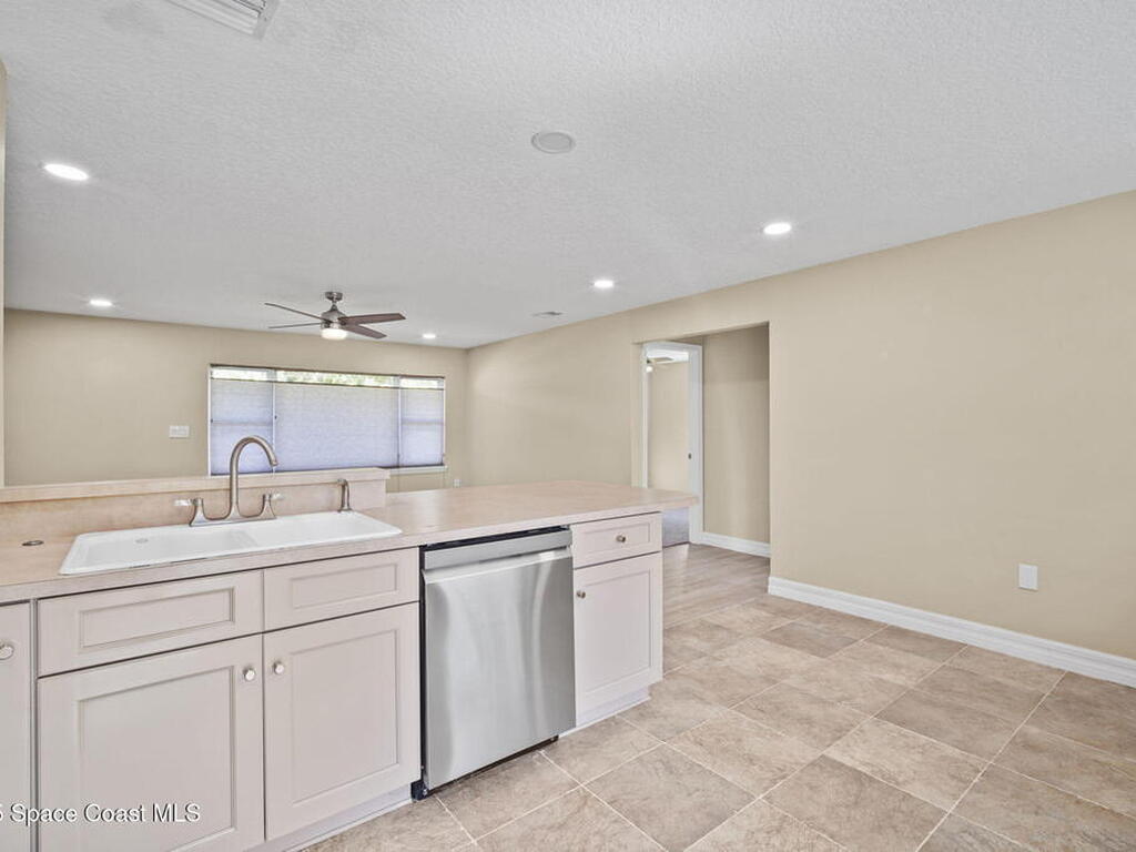 2033 Adams Avenue, Melbourne, FL 32935