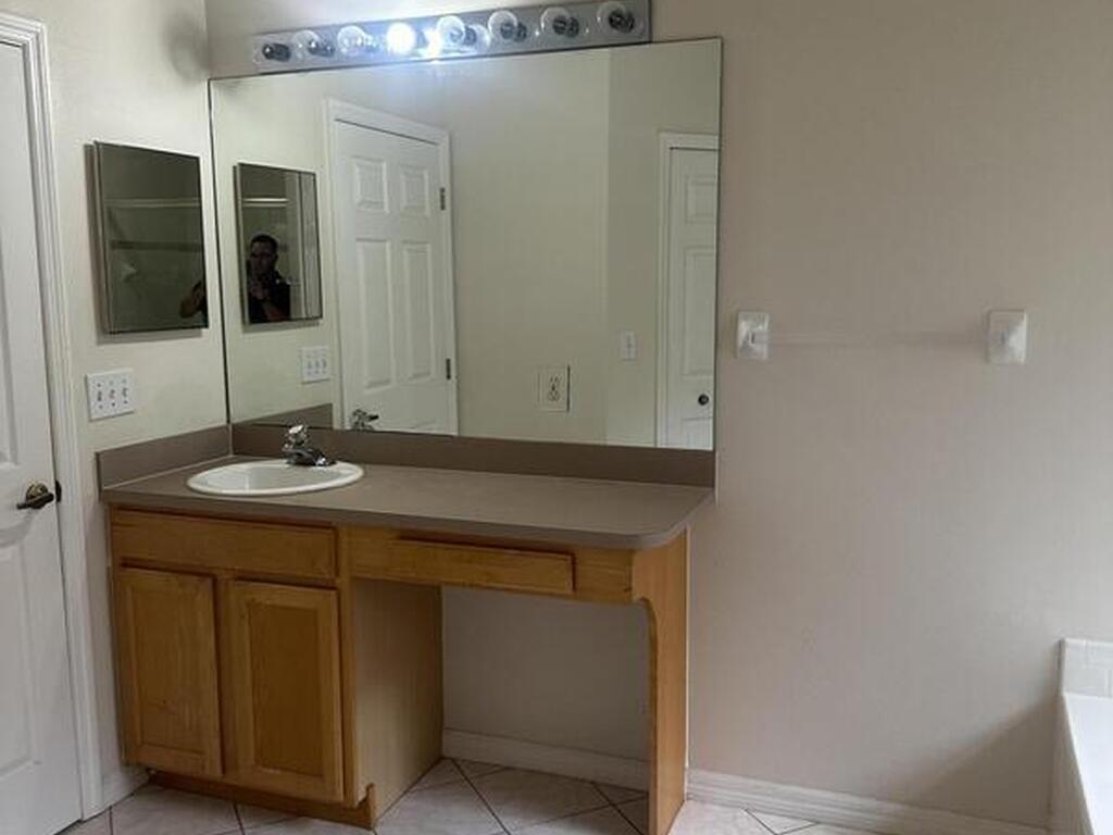 541 Morning Cove Circle, Palm Bay, FL 32909