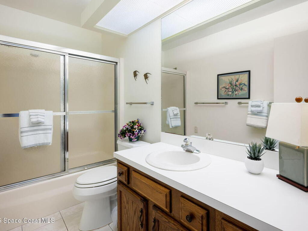 40 Vis Gdns Trail, Vero Beach, FL 32962