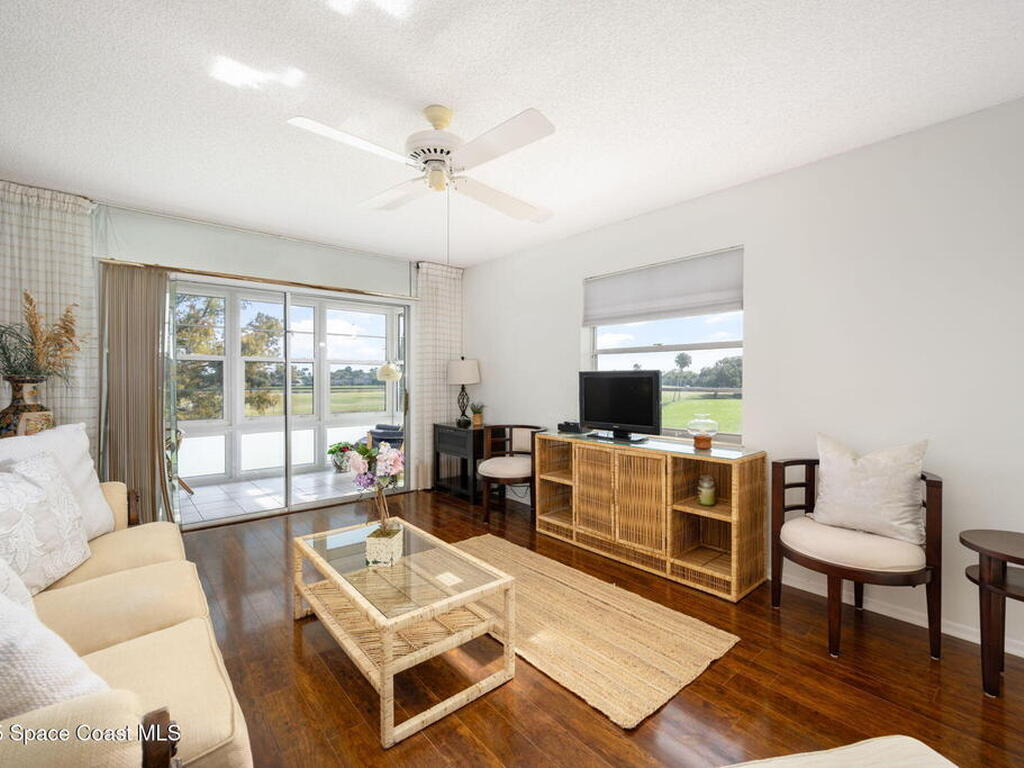 40 Vis Gdns Trail, Vero Beach, FL 32962