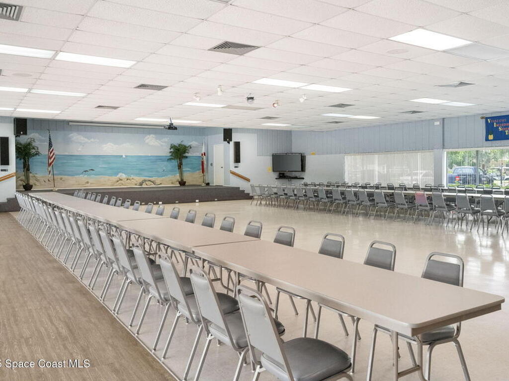 40 Vis Gdns Trail, Vero Beach, FL 32962