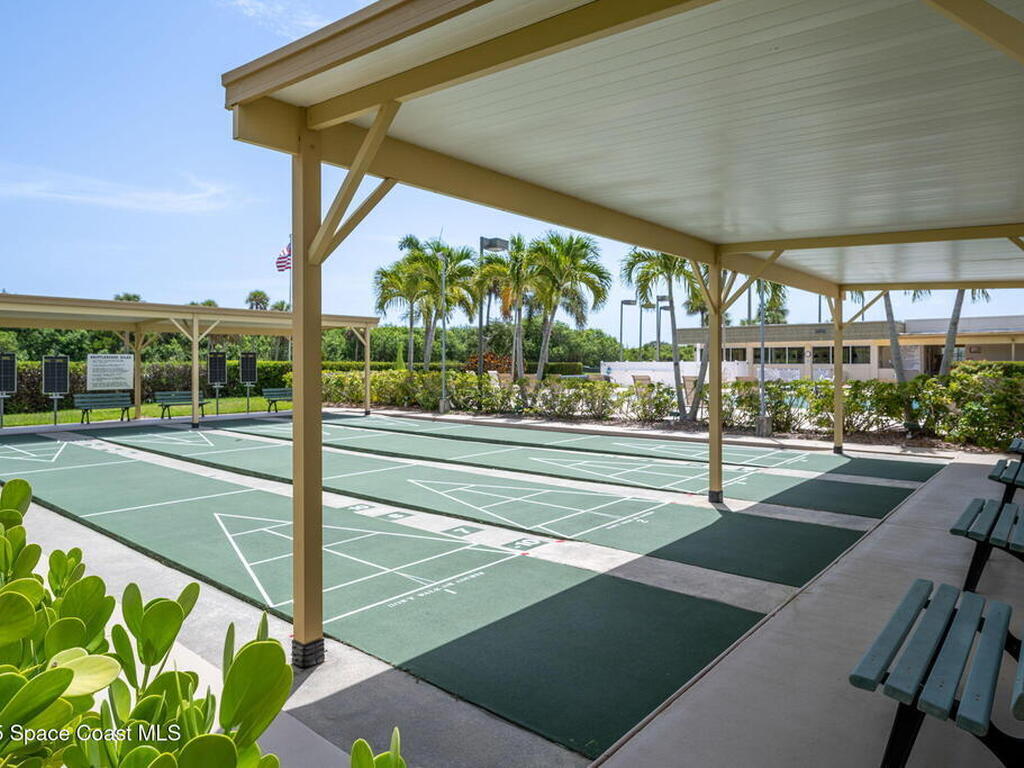 40 Vis Gdns Trail, Vero Beach, FL 32962