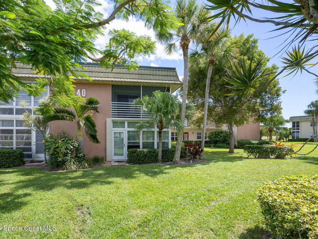 40 Vis Gdns Trail, Vero Beach, FL 32962