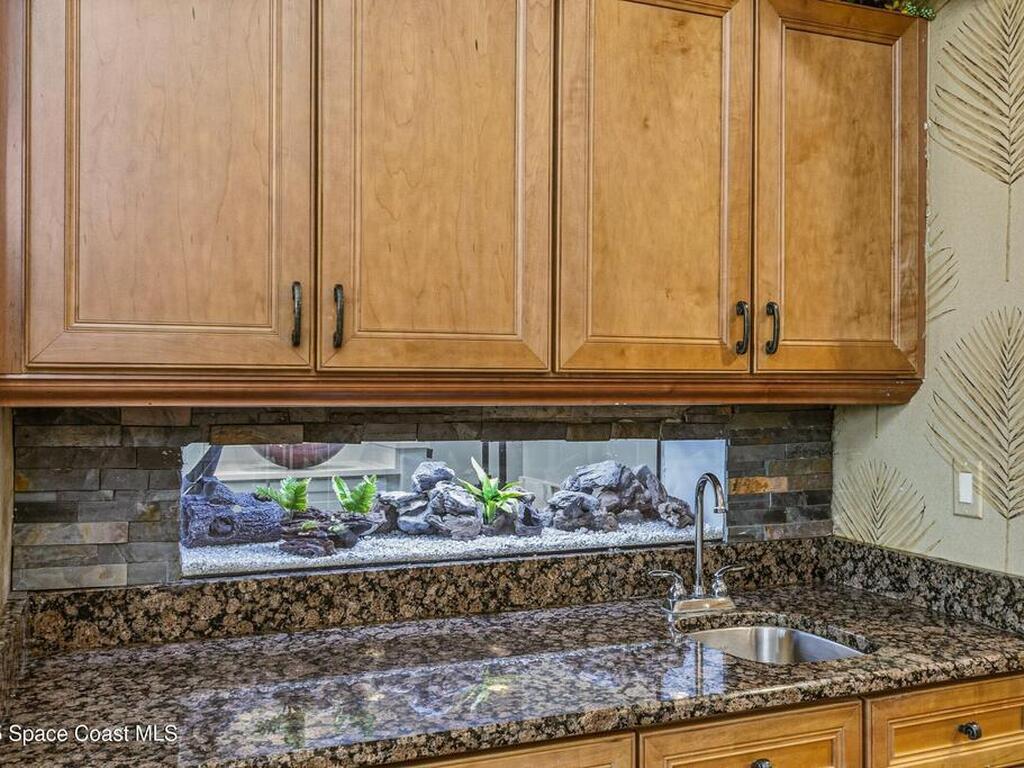 1437 Pineapple Avenue, Melbourne, FL 32935