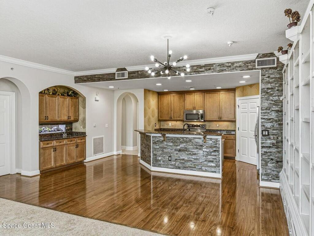 1437 Pineapple Avenue, Melbourne, FL 32935