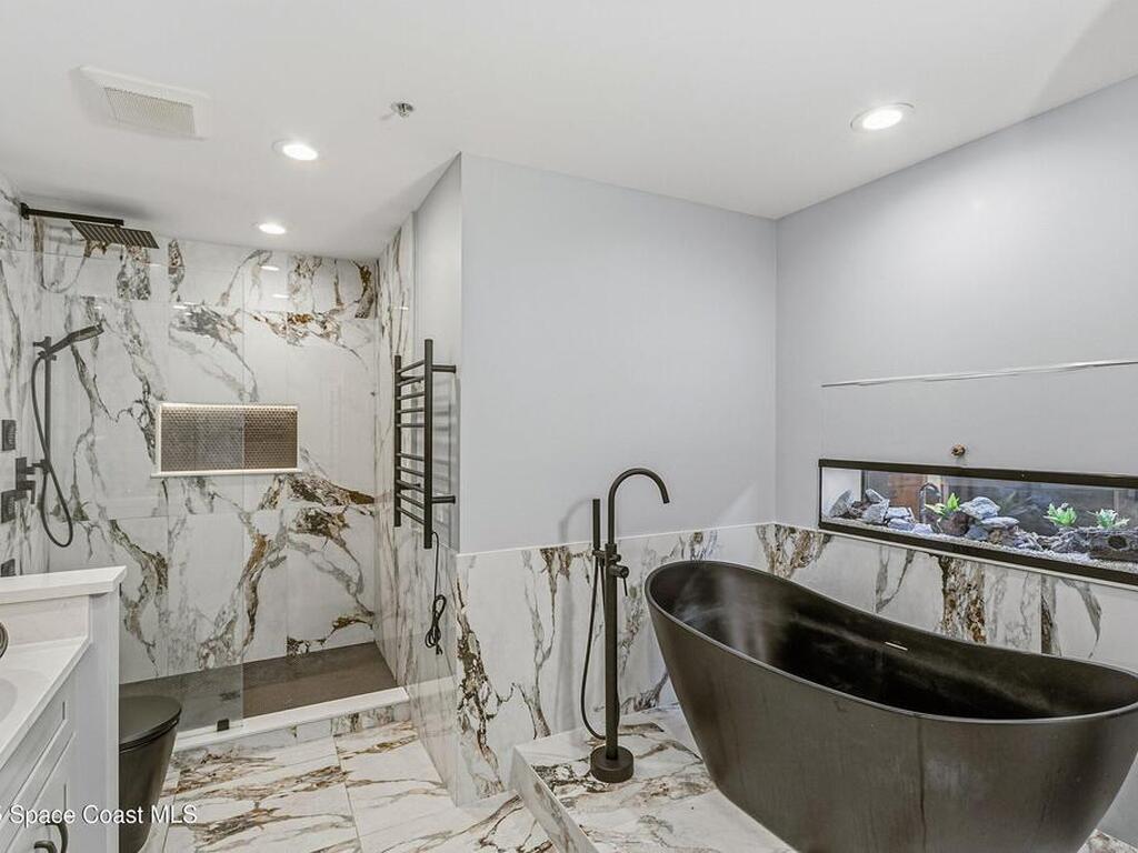 1437 Pineapple Avenue, Melbourne, FL 32935