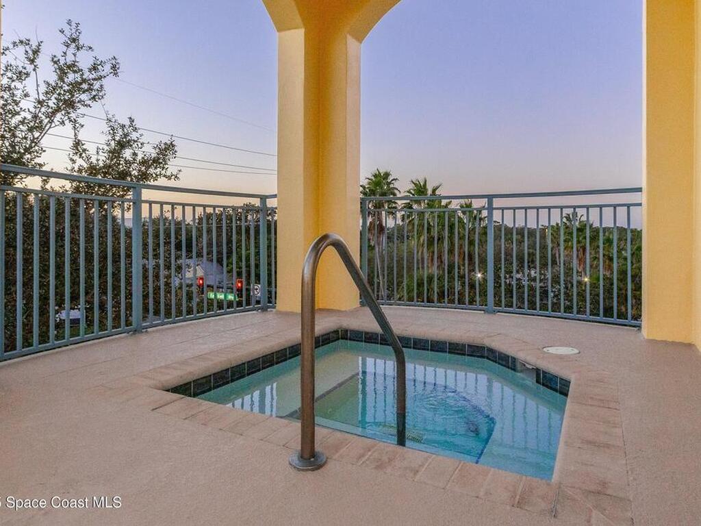 1437 Pineapple Avenue, Melbourne, FL 32935