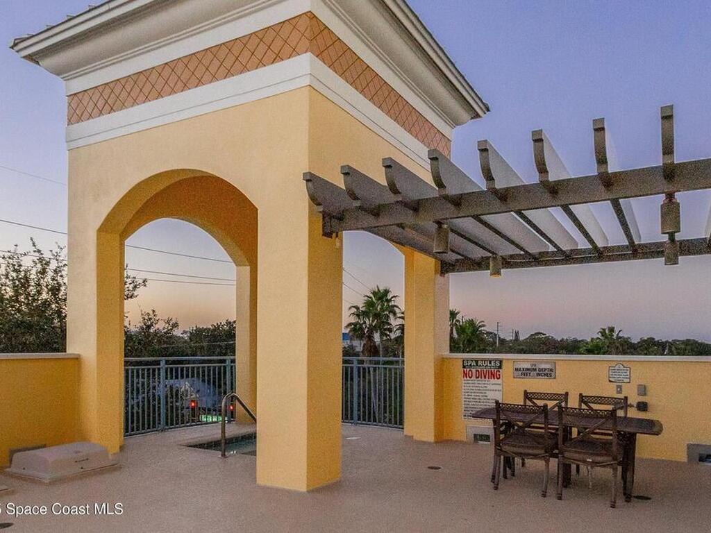 1437 Pineapple Avenue, Melbourne, FL 32935