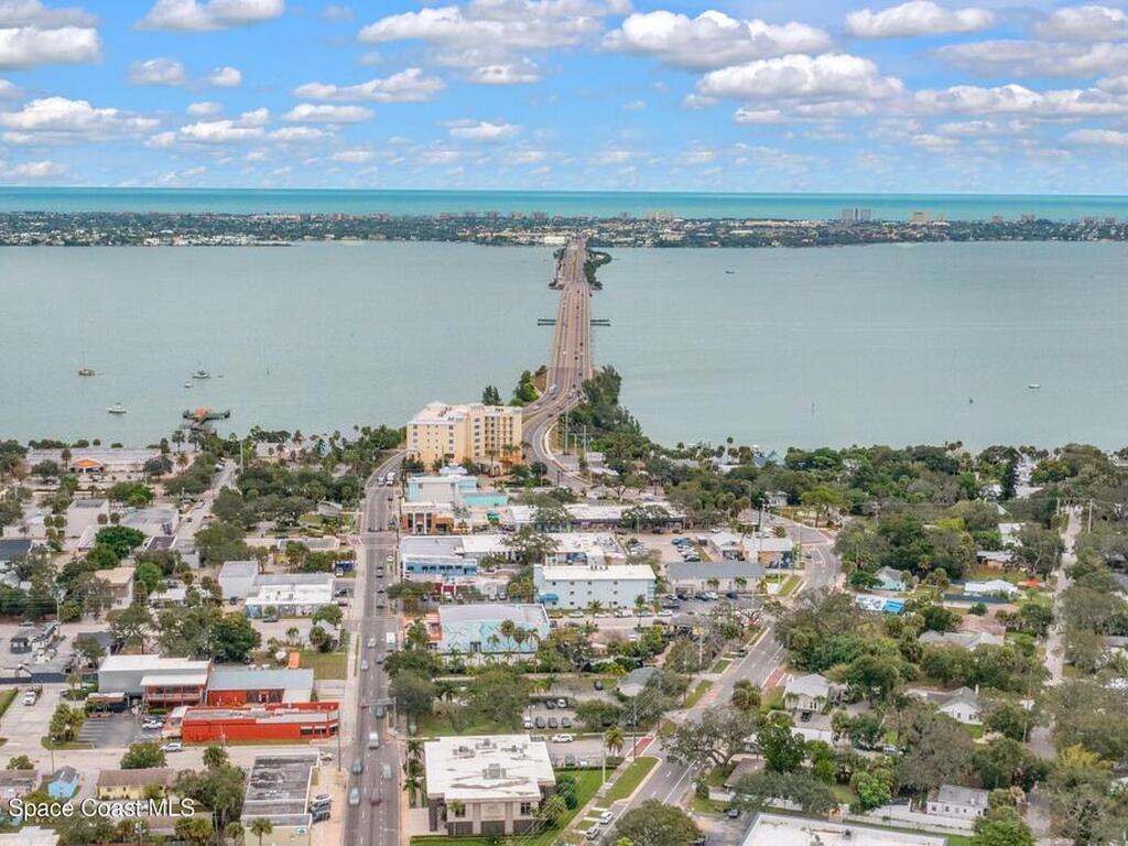 1437 Pineapple Avenue, Melbourne, FL 32935