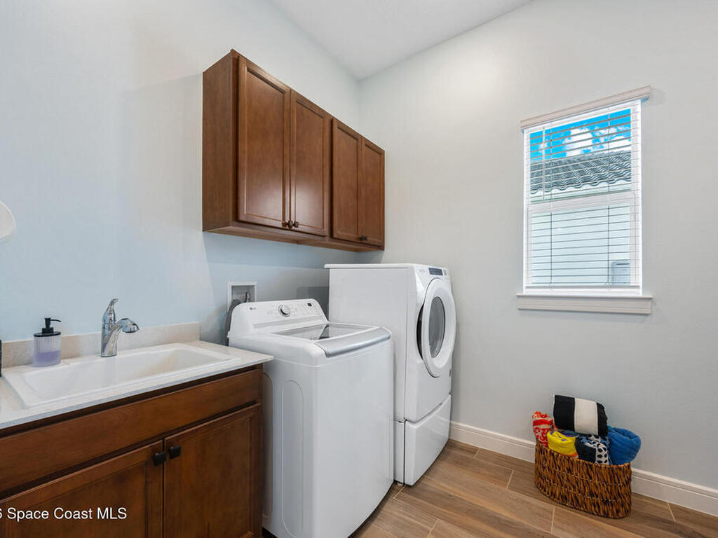 3040 Reef Rock Place, Melbourne, FL 32940