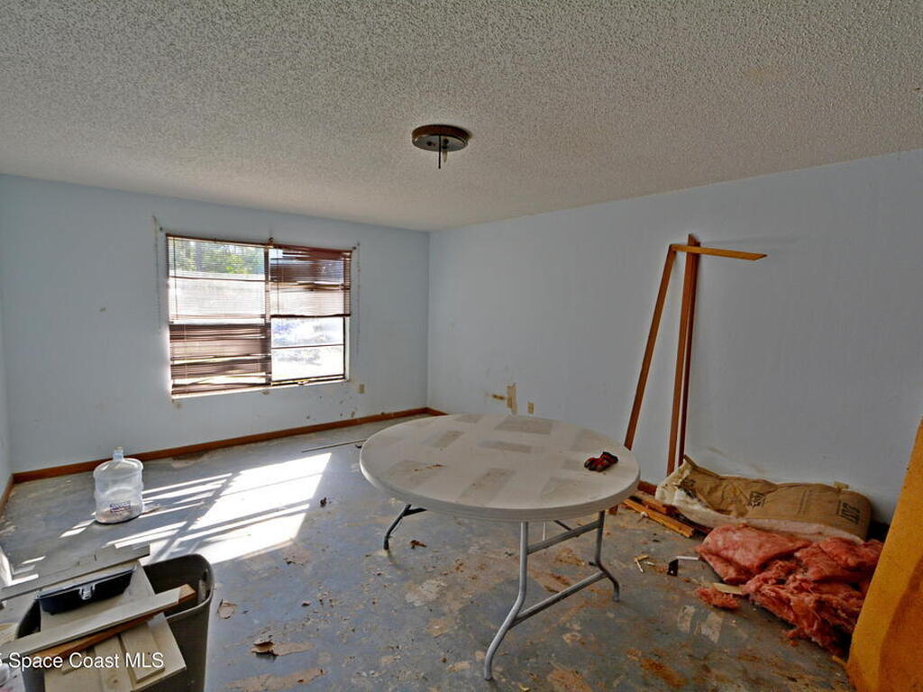 1374 Pakenham Street, Palm Bay, FL 32907