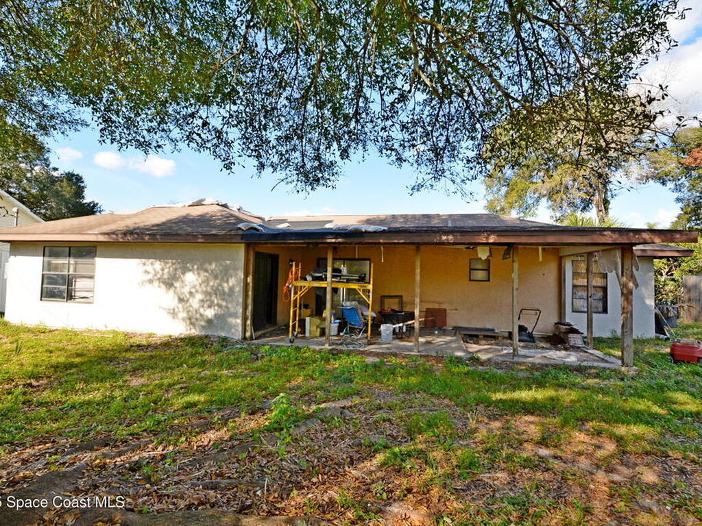 1374 Pakenham Street, Palm Bay, FL 32907