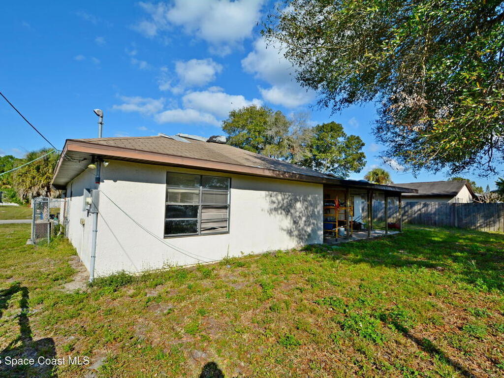 1374 Pakenham Street, Palm Bay, FL 32907