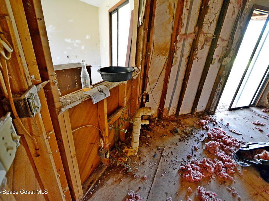 1374 Pakenham Street, Palm Bay, FL 32907