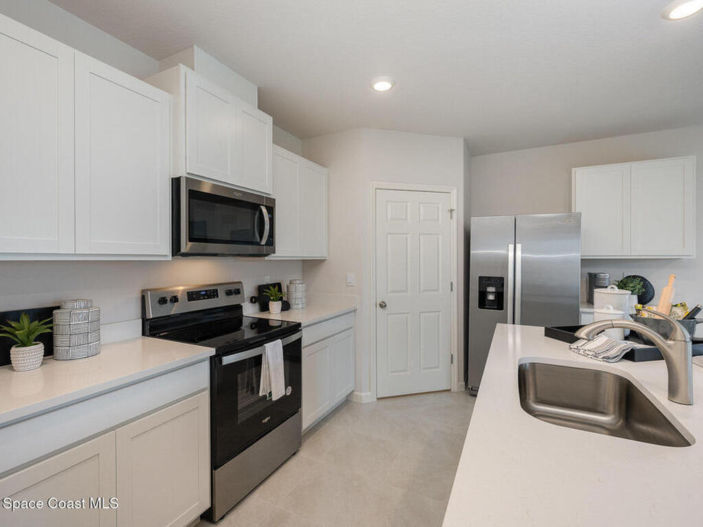 550 Lambright Street, Palm Bay, FL 32908