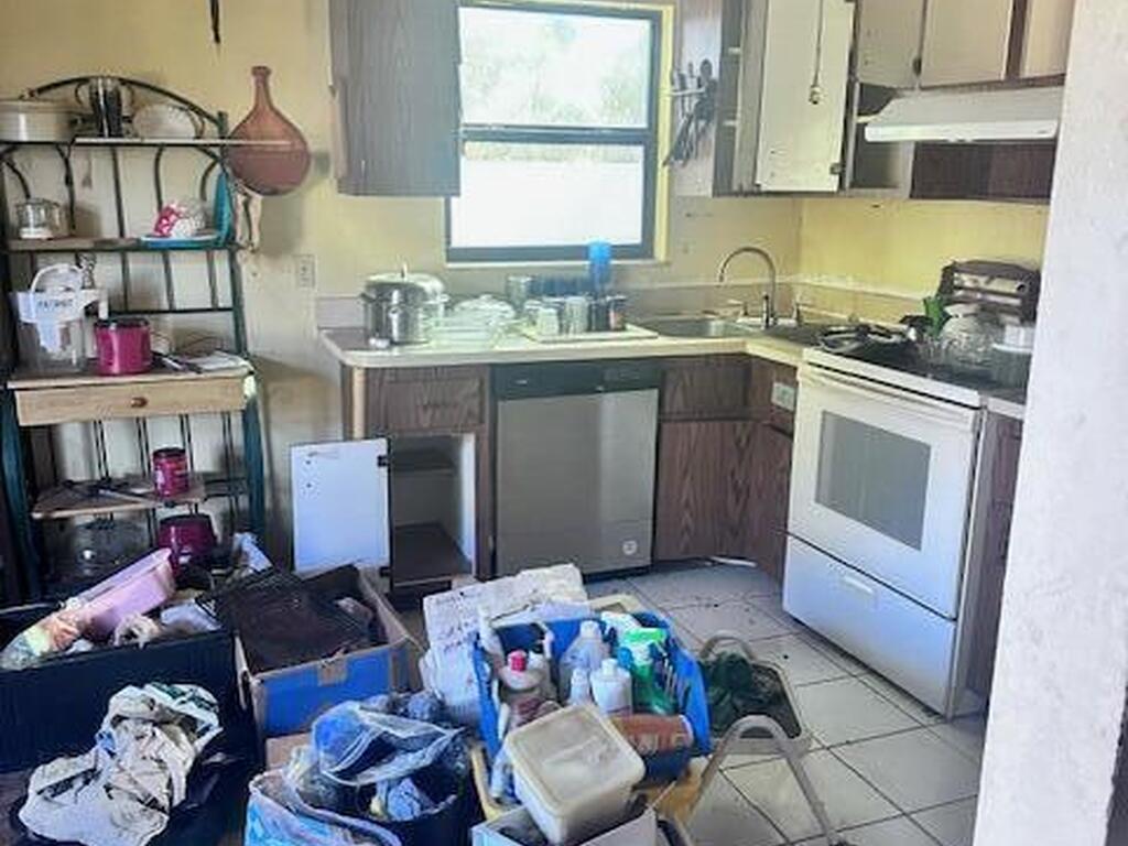 285 Alcantarra Street, Palm Bay, FL 32907