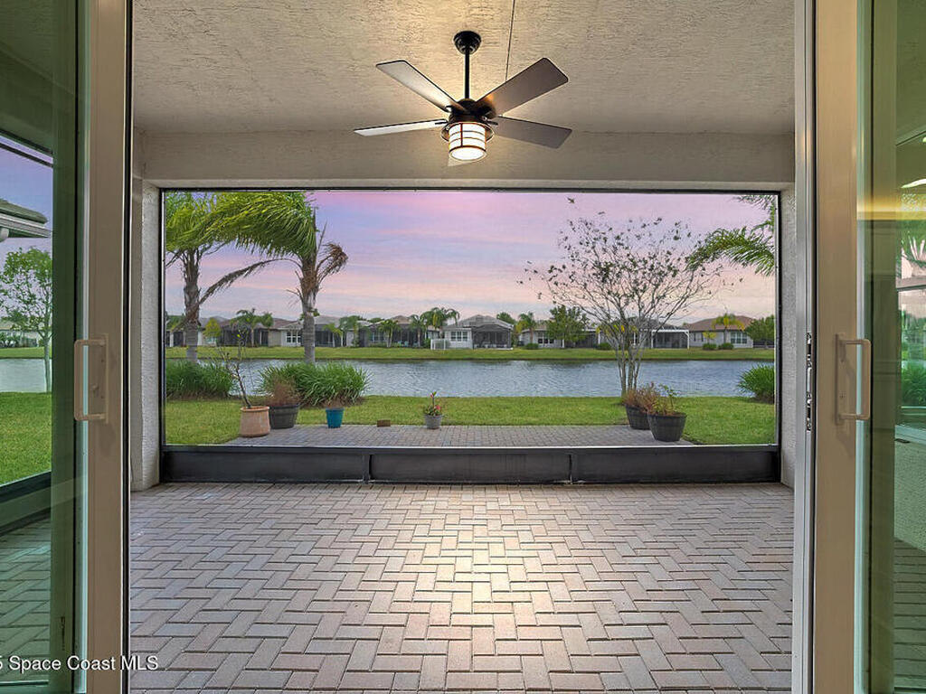 11729 SW Golden Falls Lane, Port St. Lucie, FL 34987