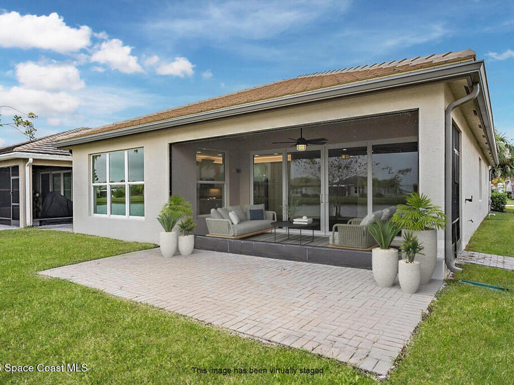 11729 SW Golden Falls Lane, Port St. Lucie, FL 34987