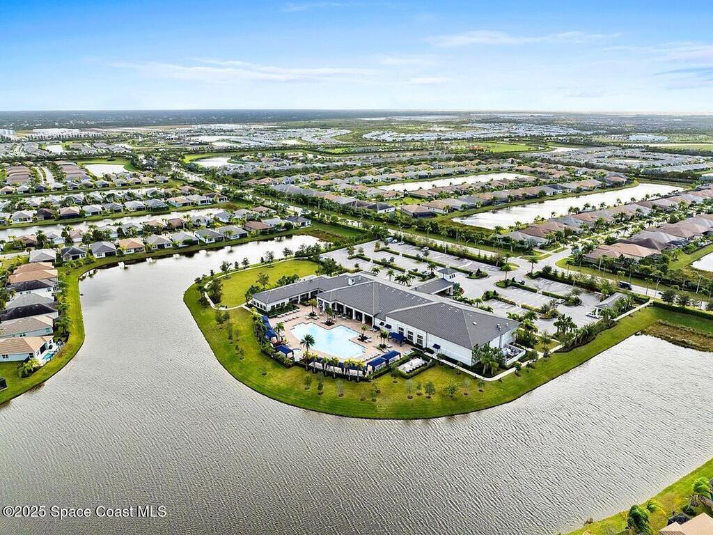 11729 SW Golden Falls Lane, Port St. Lucie, FL 34987