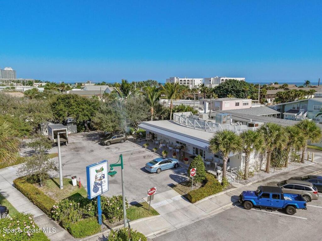 805 46th Place, Vero Beach, FL 32963