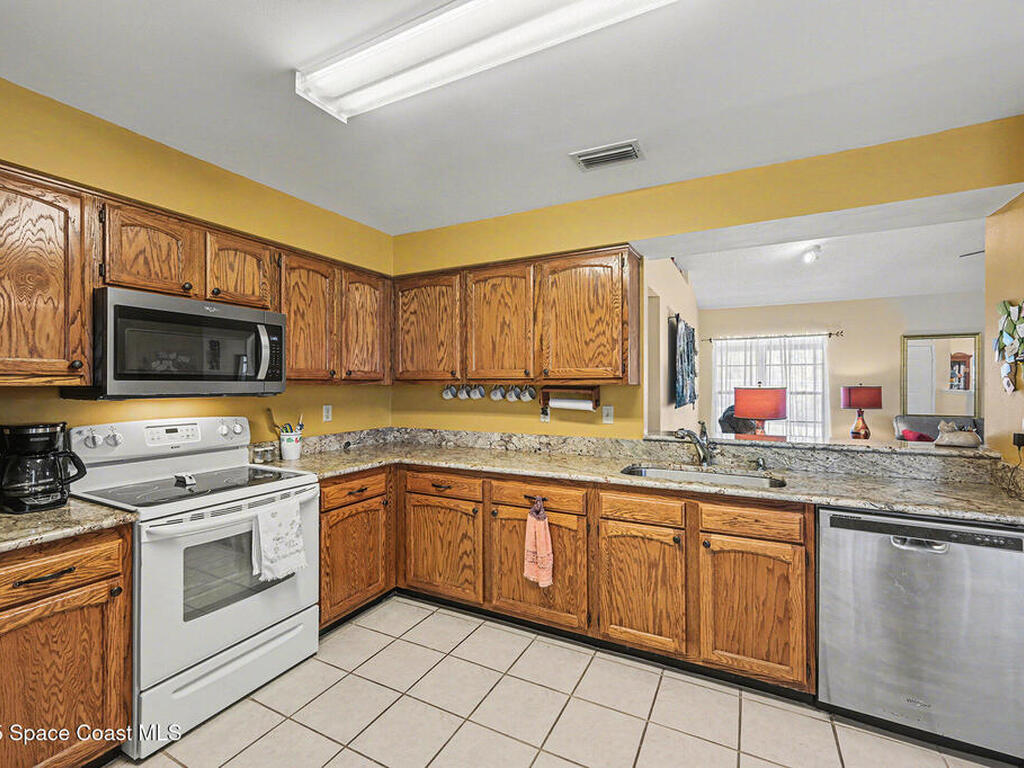 864 Gardener Road, Rockledge, FL 32955