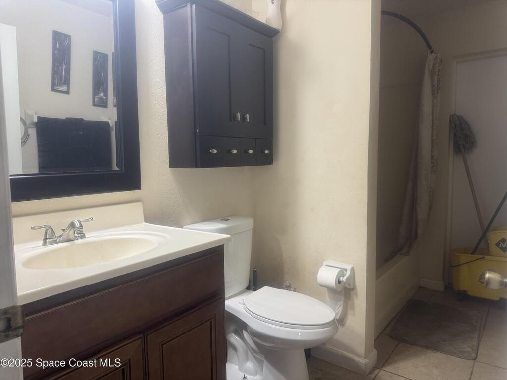 561 Borraclough Avenue, Grant, FL 32949