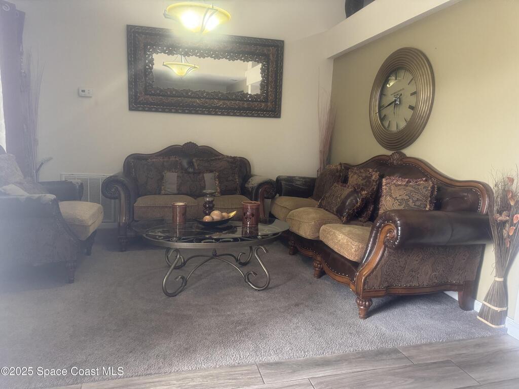 561 Borraclough Avenue, Grant, FL 32949