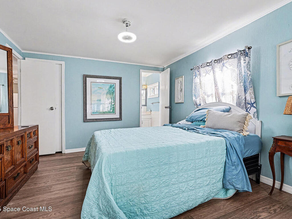 1120 Barefoot Bay Circle, Micco, FL 32976