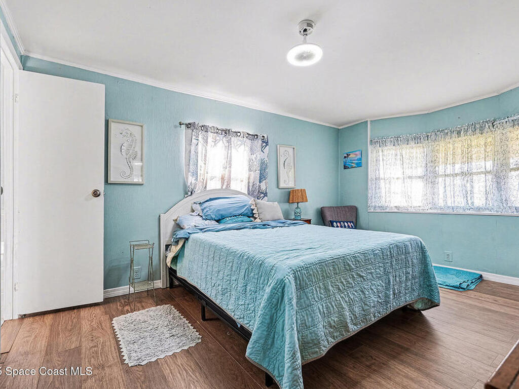 1120 Barefoot Bay Circle, Micco, FL 32976