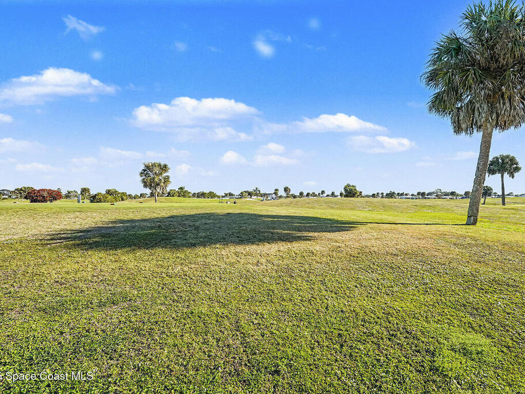 1120 Barefoot Bay Circle, Micco, FL 32976