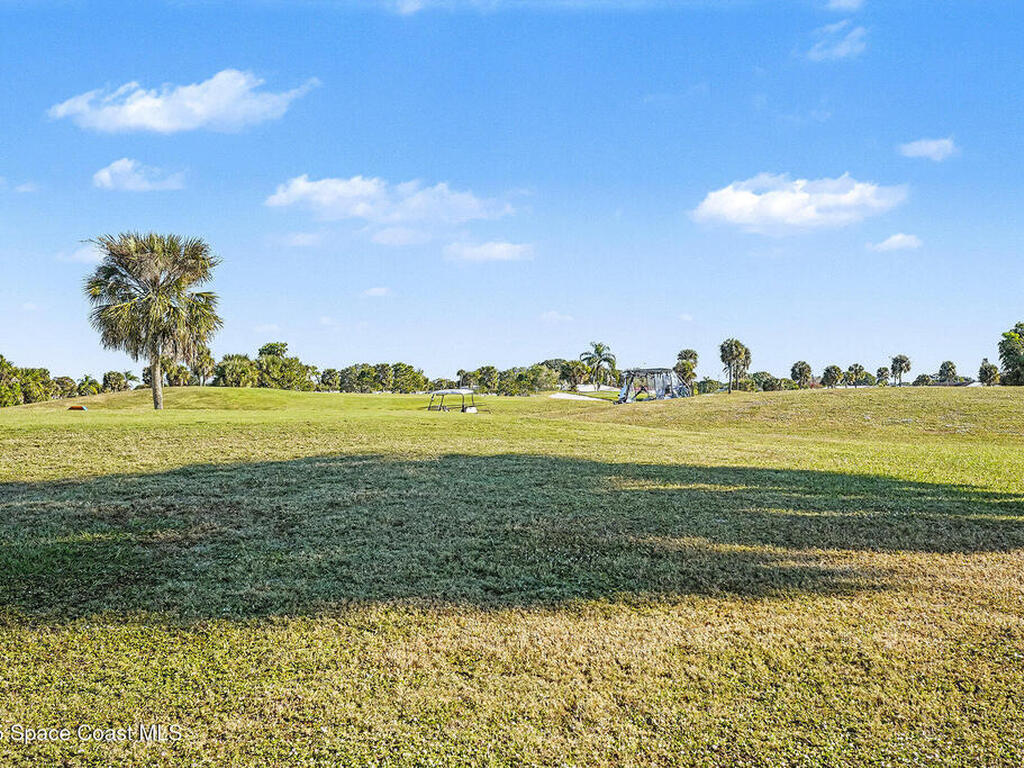 1120 Barefoot Bay Circle, Micco, FL 32976