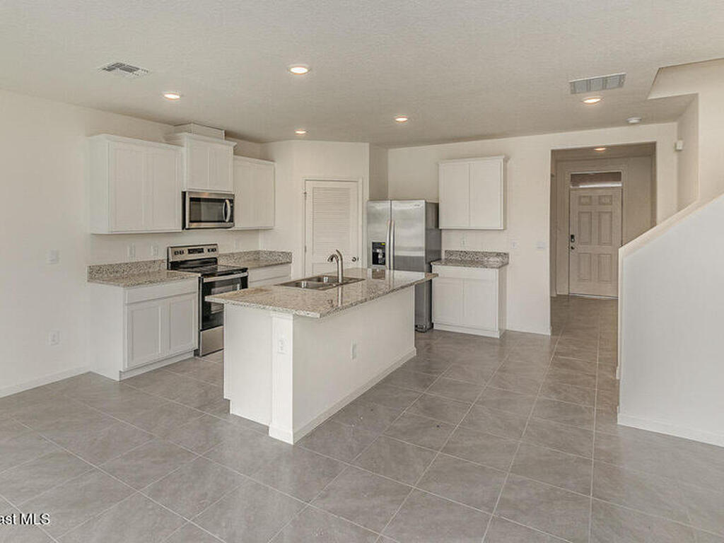 598 Ganley Street, Palm Bay, FL 32908