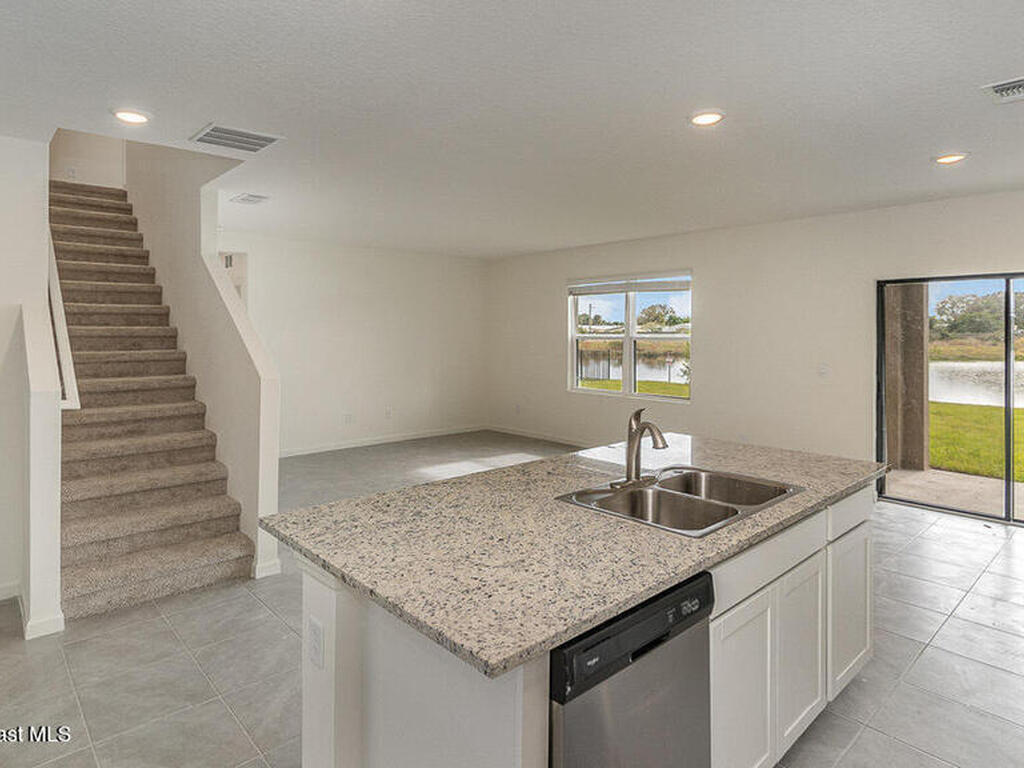 598 Ganley Street, Palm Bay, FL 32908