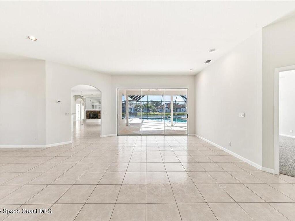 450 Newport Drive, Indialantic, FL 32903