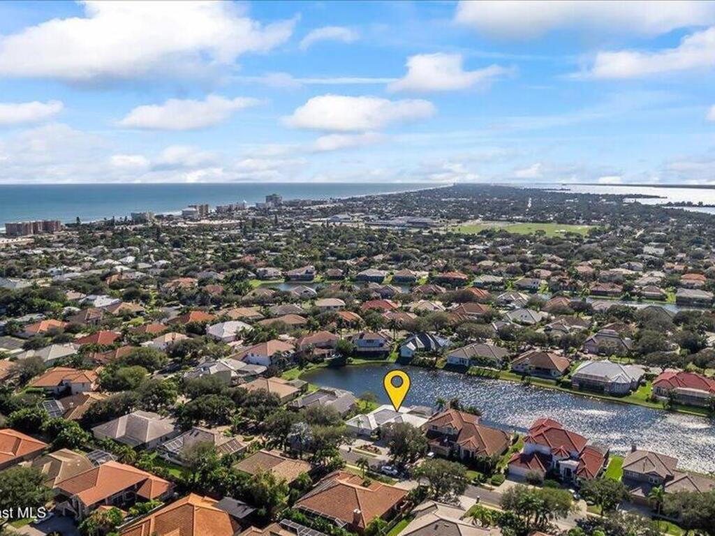 450 Newport Drive, Indialantic, FL 32903