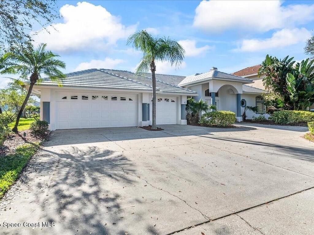 450 Newport Drive, Indialantic, FL 32903