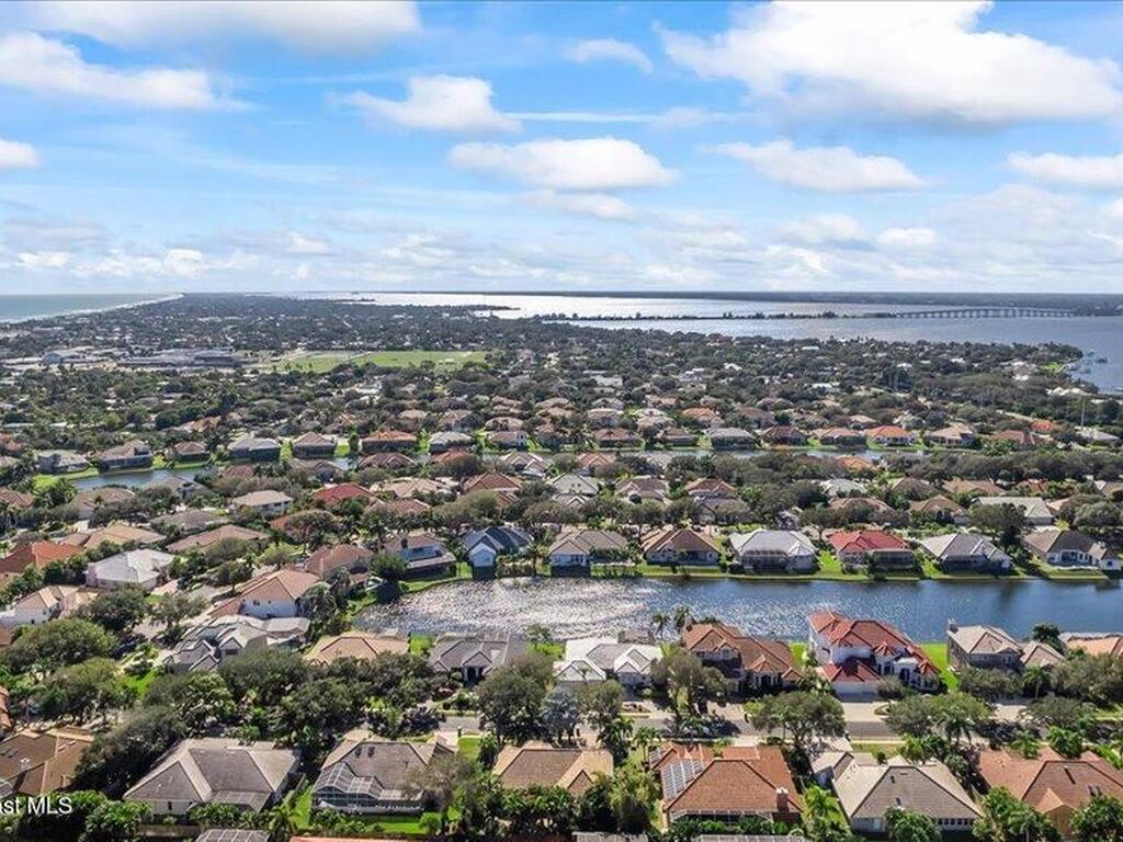 450 Newport Drive, Indialantic, FL 32903
