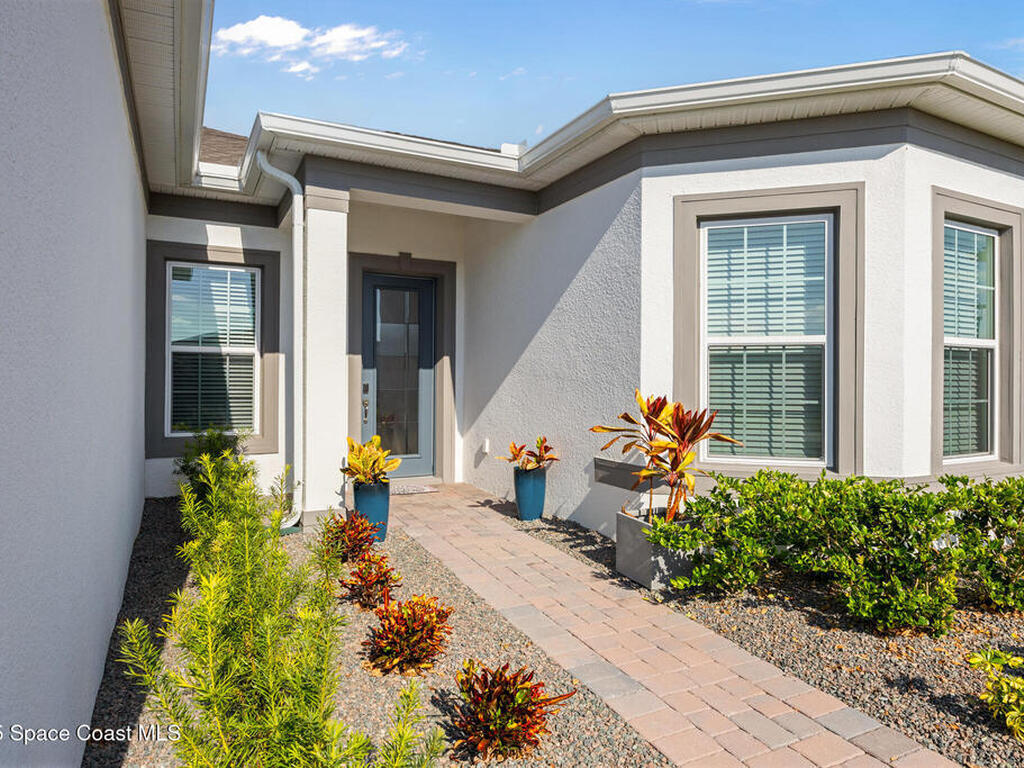 2575 Pine Preserve Court, St. Cloud, FL 34771