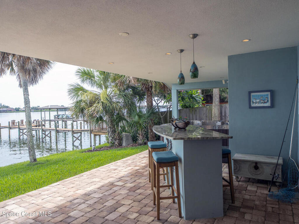 10758 S Tropical Trail, Merritt Island, FL 32952