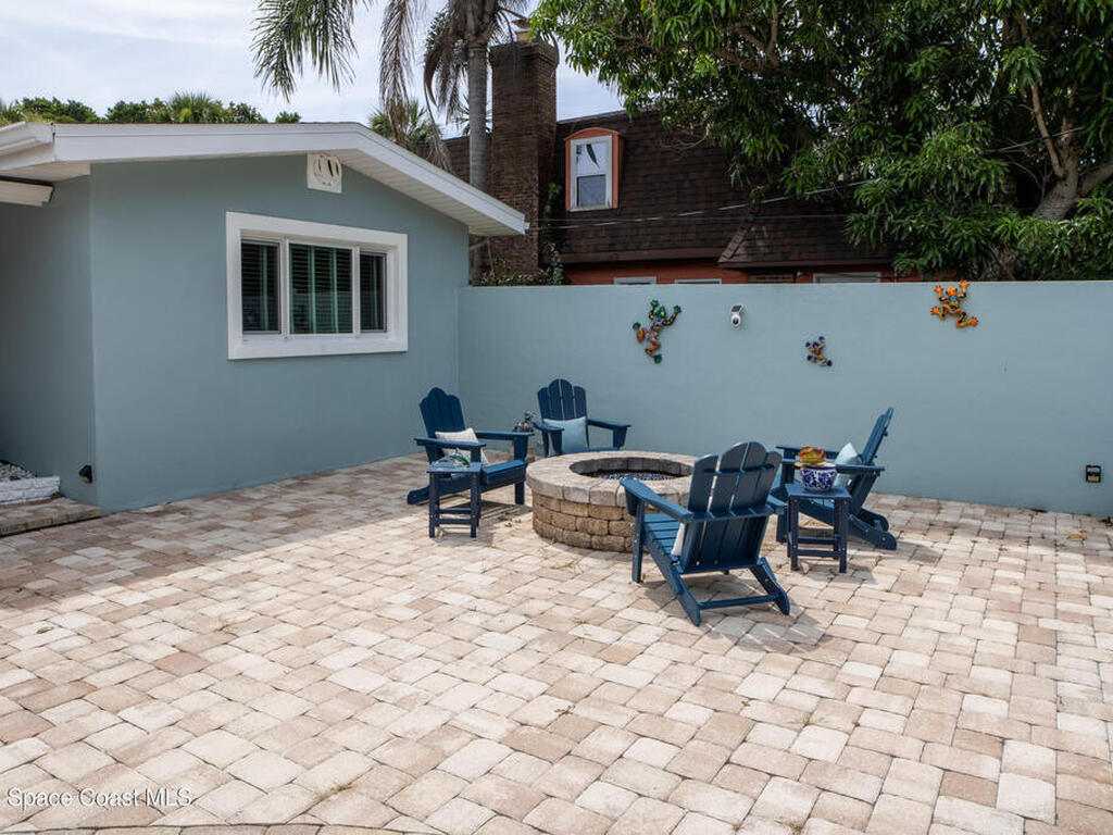 10758 S Tropical Trail, Merritt Island, FL 32952