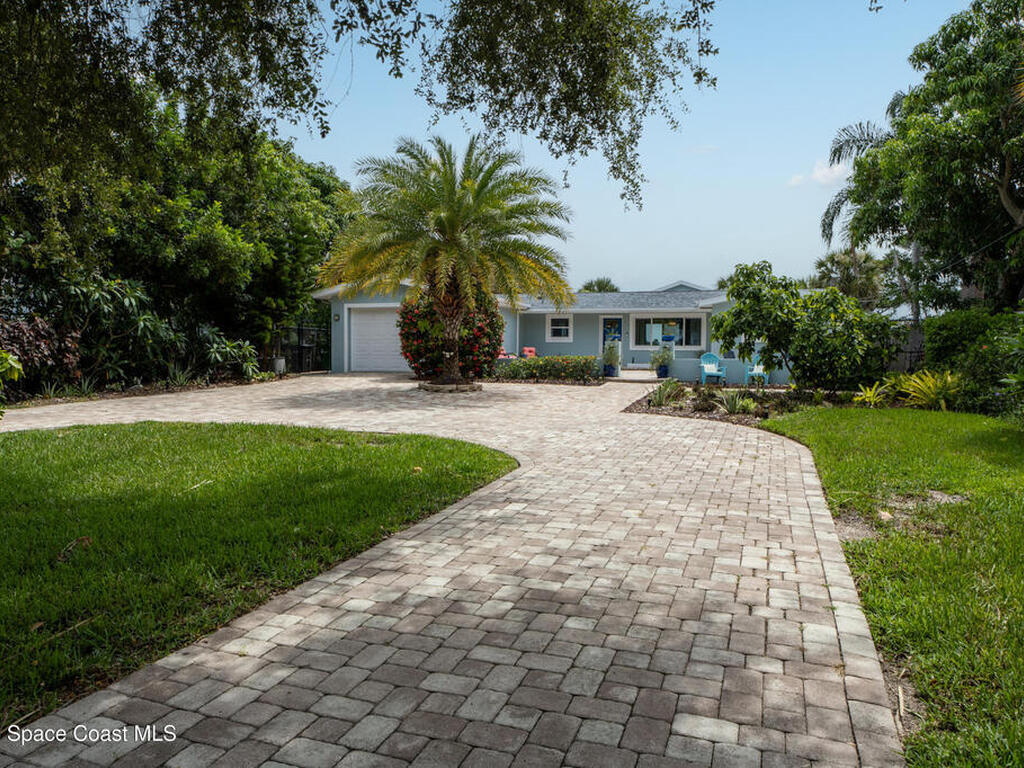 10758 S Tropical Trail, Merritt Island, FL 32952