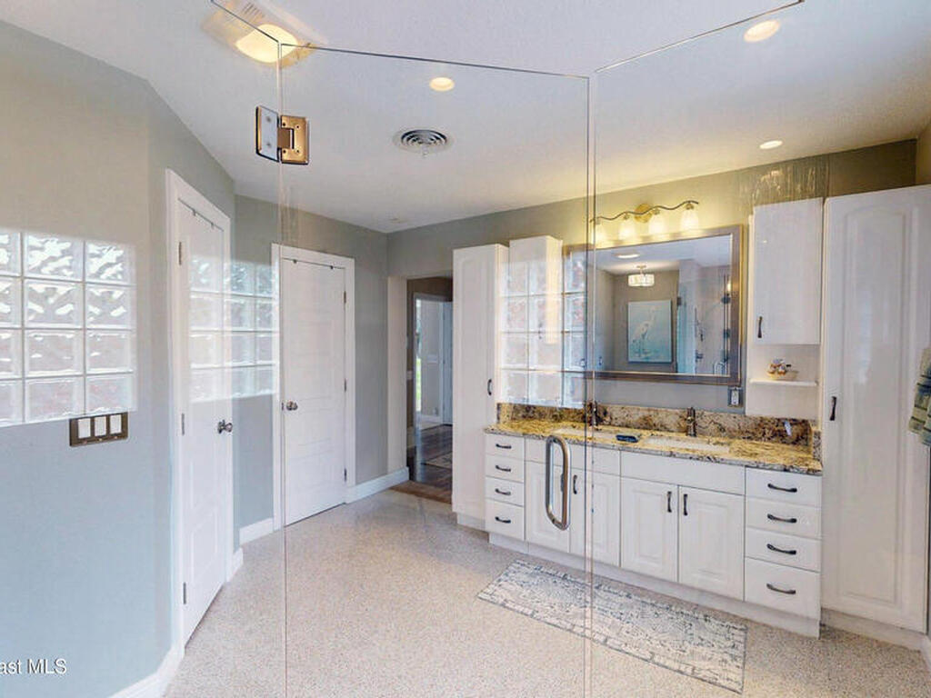 10758 S Tropical Trail, Merritt Island, FL 32952