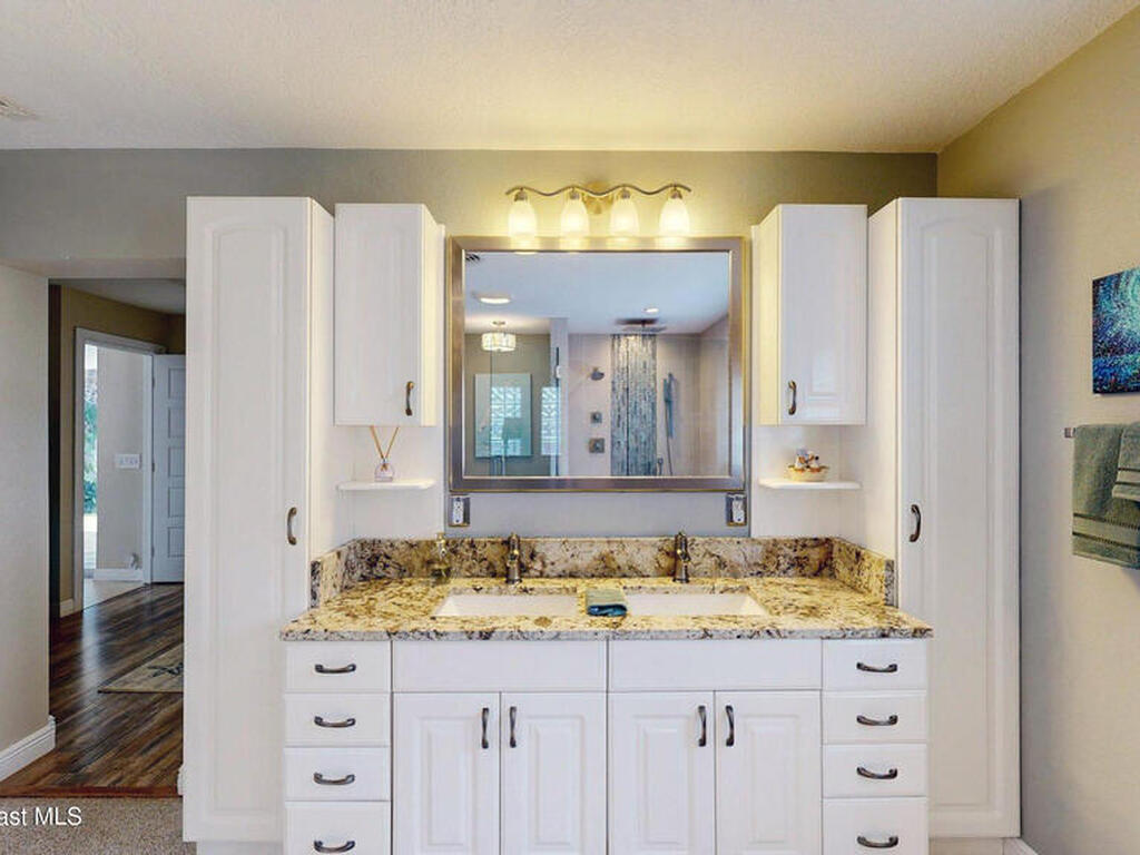 10758 S Tropical Trail, Merritt Island, FL 32952