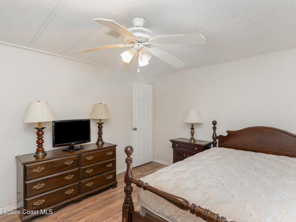 637 Wedelia Drive, Barefoot Bay, FL 32976