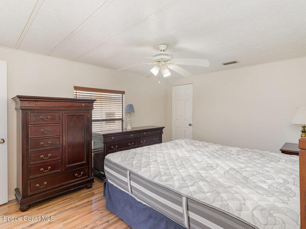 637 Wedelia Drive, Barefoot Bay, FL 32976