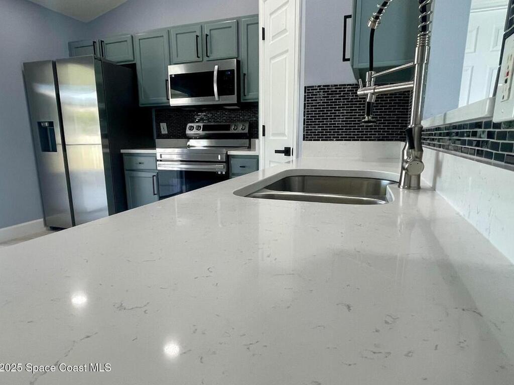 2226 Redwood Circle, Palm Bay, FL 32905